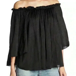 Romeo and Juliet Couture black off shoulder top
